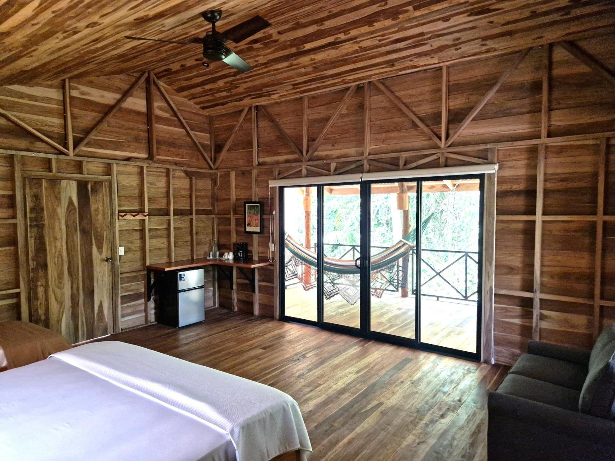 Finca Amistad Cacao Lodge Bijagua Exteriör bild