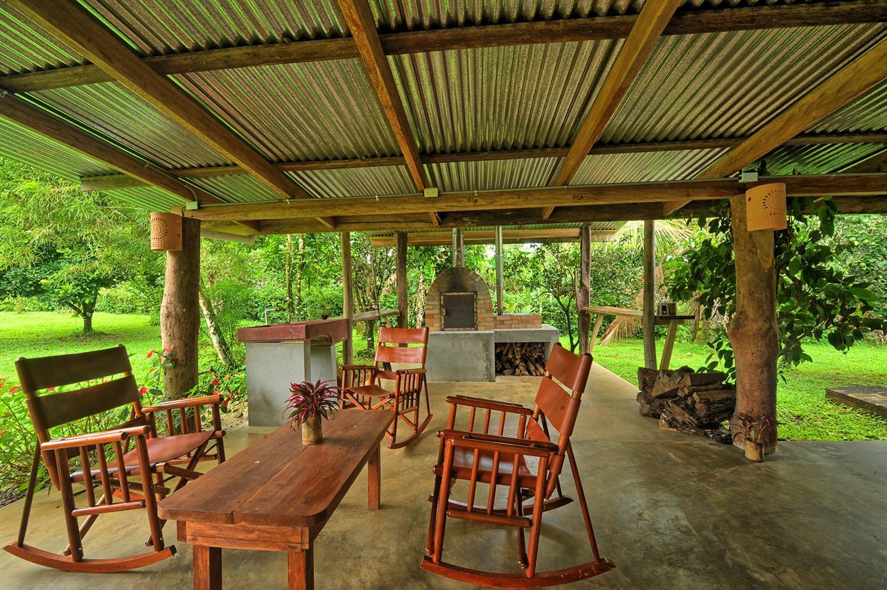 Finca Amistad Cacao Lodge Bijagua Exteriör bild