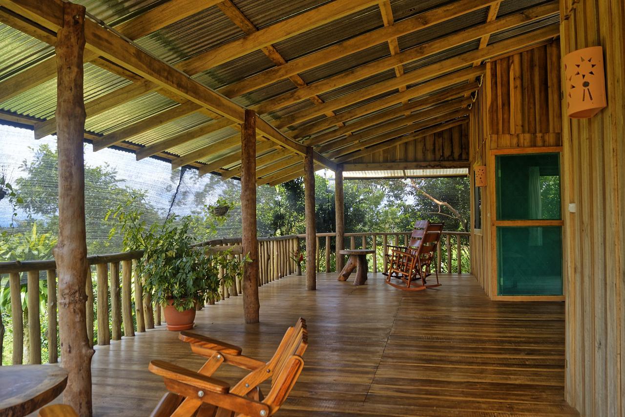 Finca Amistad Cacao Lodge Bijagua Exteriör bild
